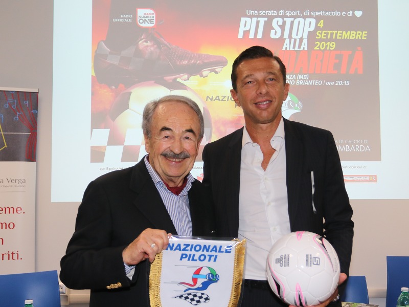 Pit stop alla solidarietà: la partita di beneficenza tra la nazionale piloti e la squadra di Assolombarda.